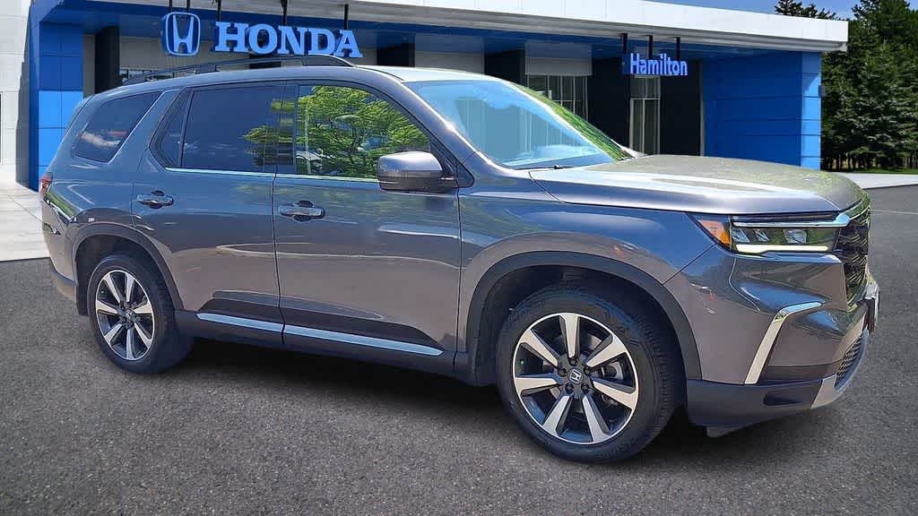 Thumbnail: 2023 Honda Pilot - 2