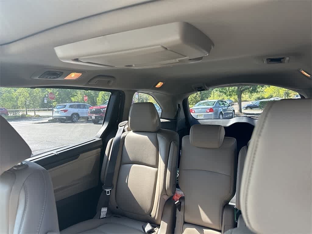 Thumbnail: 2020 Honda Odyssey - 10