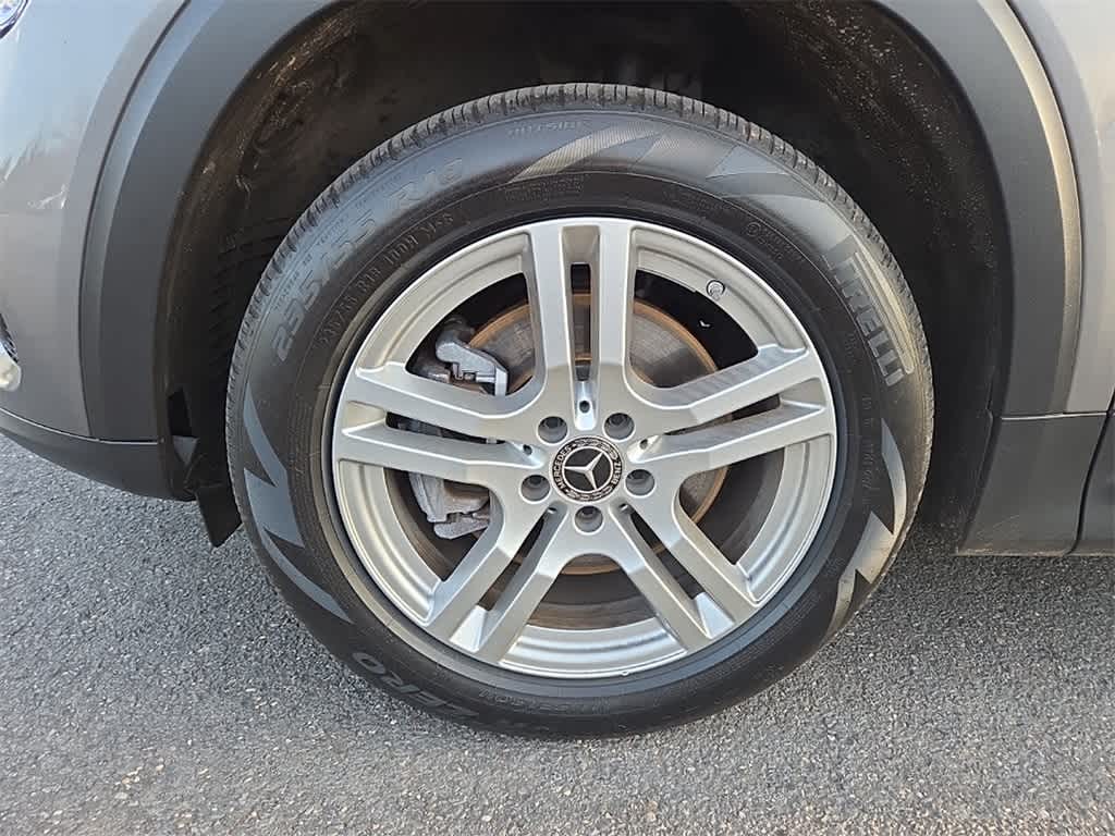 Thumbnail: 2021 Mercedes-Benz GLB - 10