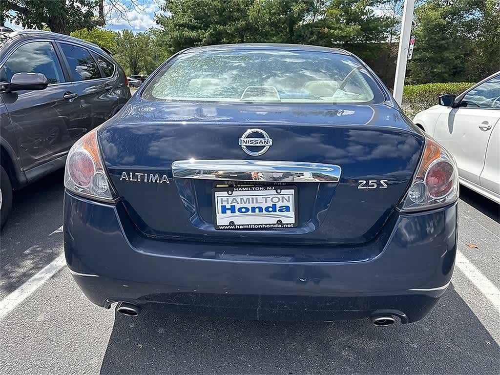 Thumbnail: 2011 Nissan Altima - 5
