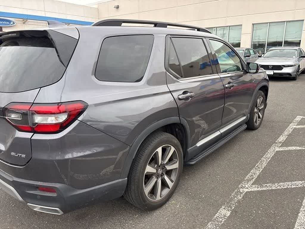 Thumbnail: 2023 Honda Pilot - 24