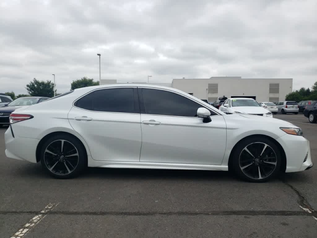 Thumbnail: 2019 Toyota Camry - 4