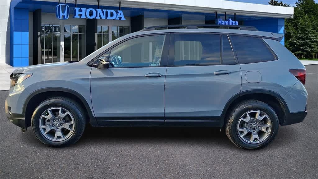 Thumbnail: 2023 Honda Passport - 5