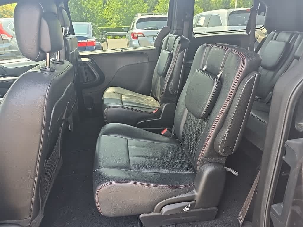 Thumbnail: 2019 Dodge Grand Caravan - 9