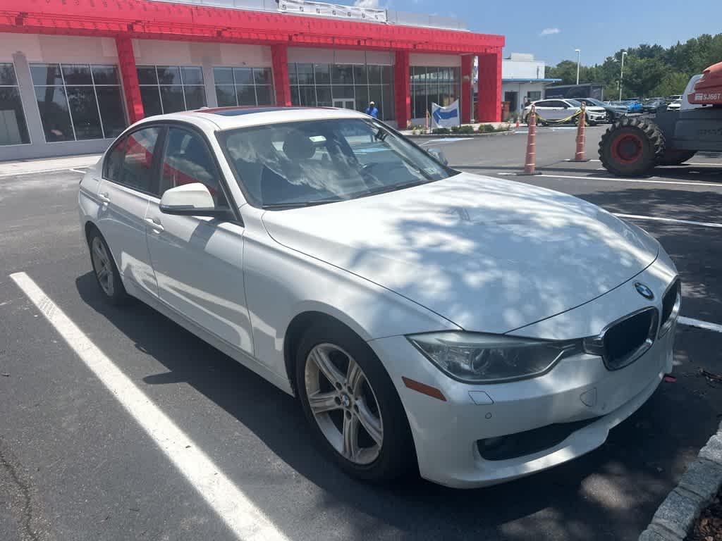 Thumbnail: 2014 BMW 3 Series - 3