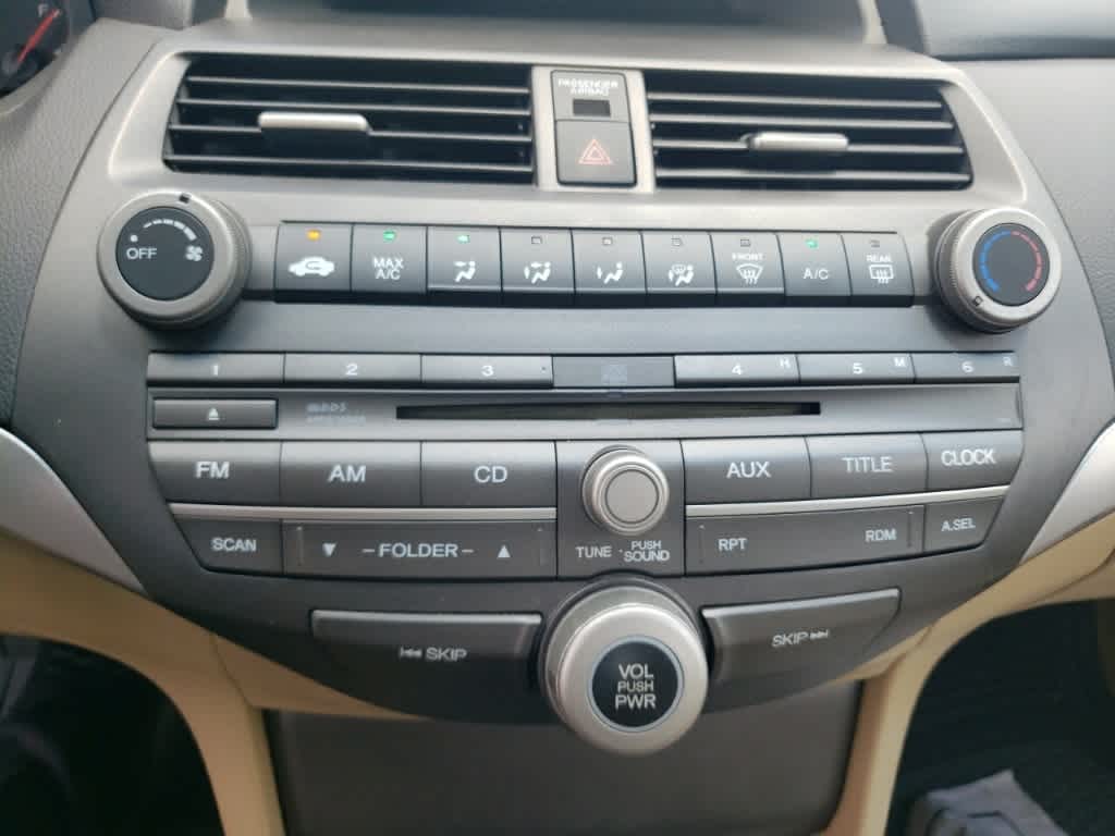 Thumbnail: 2011 Honda Accord - 16