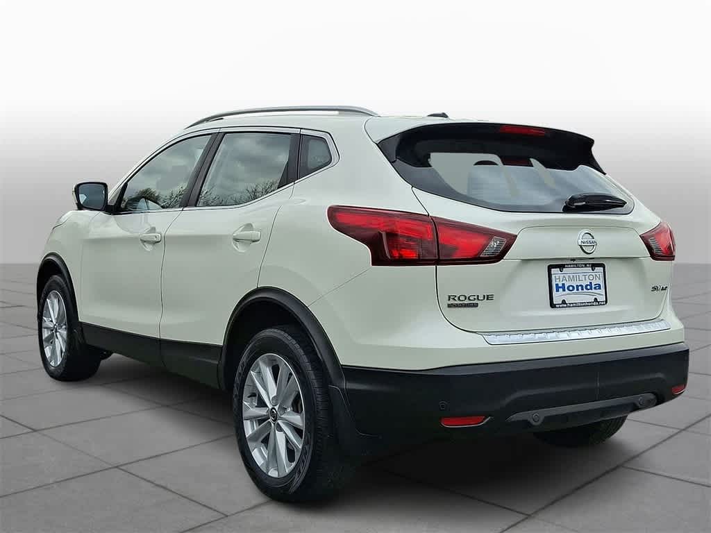 Thumbnail: 2019 Nissan Rogue Sport - 22