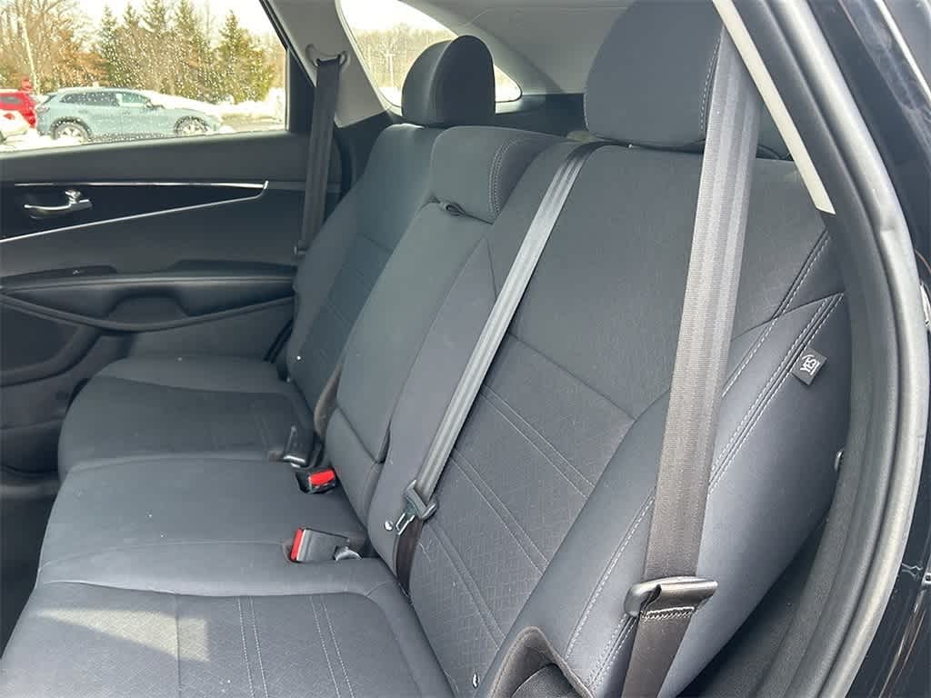 Thumbnail: 2019 Kia Sorento - 13