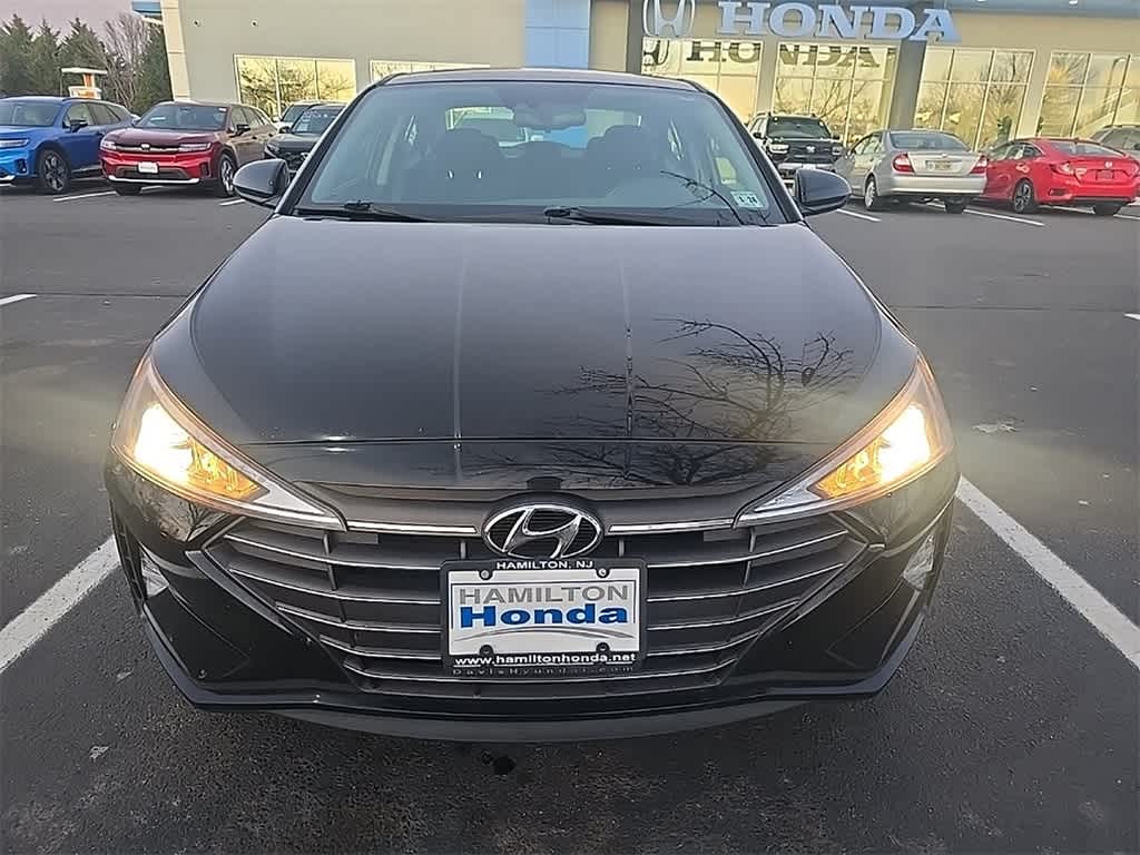 Thumbnail: 2019 Hyundai Elantra - 2