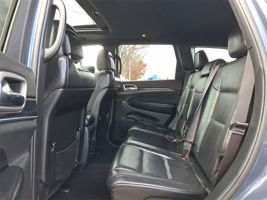 Thumbnail: 2020 Jeep Grand Cherokee - 12