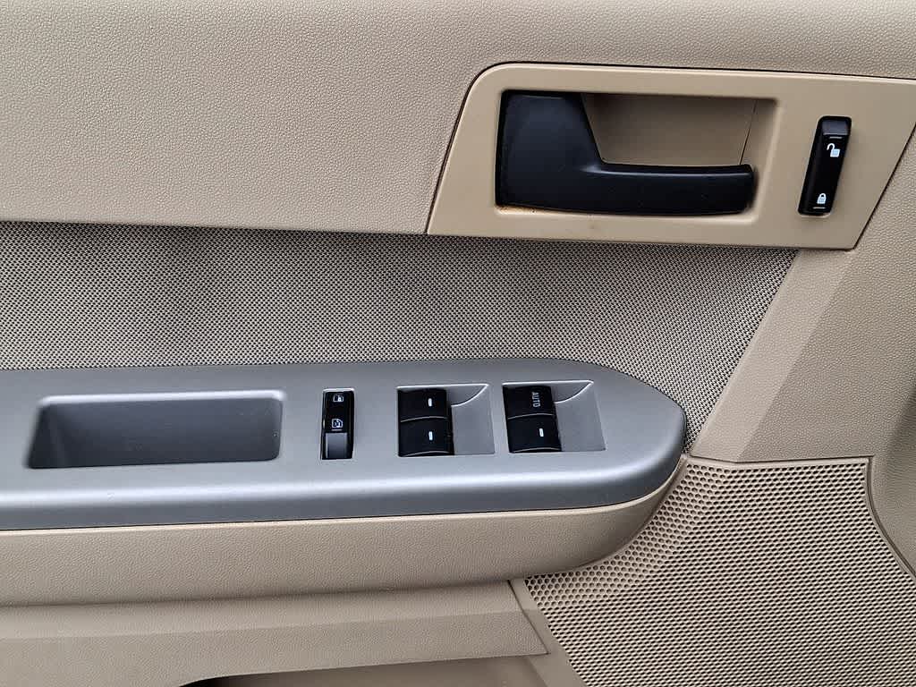 Thumbnail: 2010 Ford Escape - 10