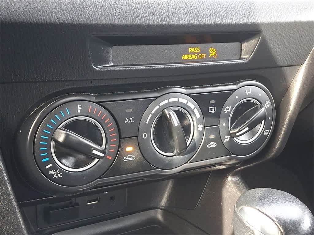 Thumbnail: 2016 Mazda Mazda3 - 19