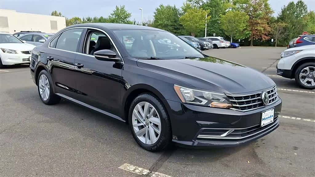 Thumbnail: 2018 Volkswagen Passat - 2