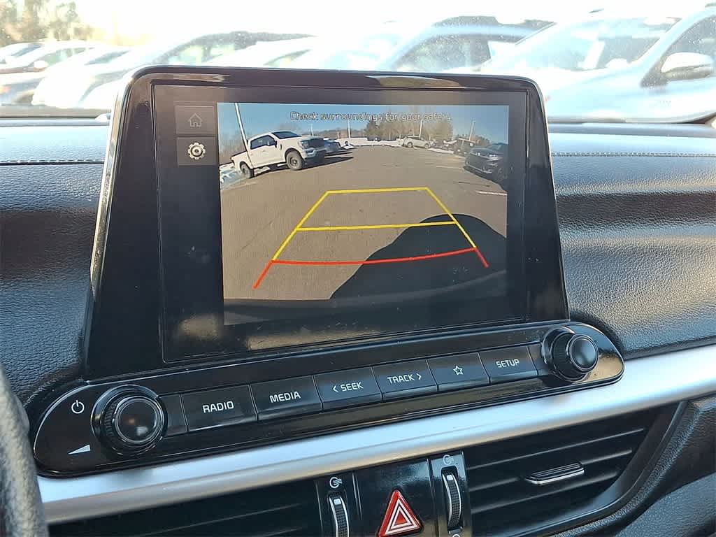 Thumbnail: 2022 Kia Forte - 15