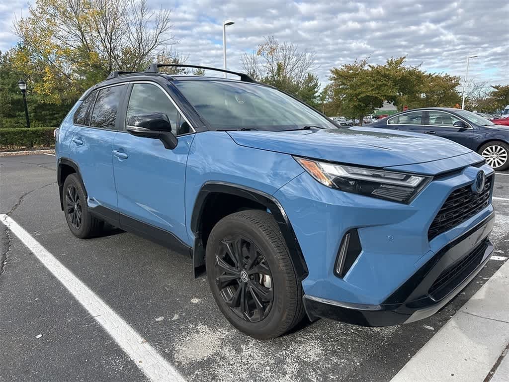 Thumbnail: 2024 Toyota RAV4 - 3