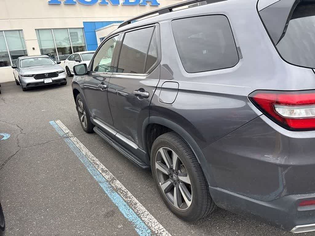 Thumbnail: 2023 Honda Pilot - 16