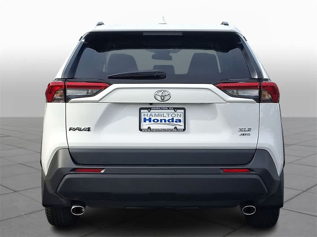 Thumbnail: 2023 Toyota RAV4 - 20