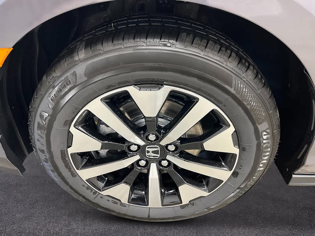 Thumbnail: 2026 Honda Odyssey - 10