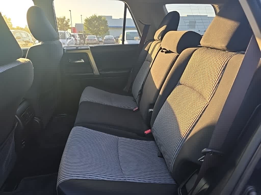 Thumbnail: 2014 Toyota 4Runner - 8
