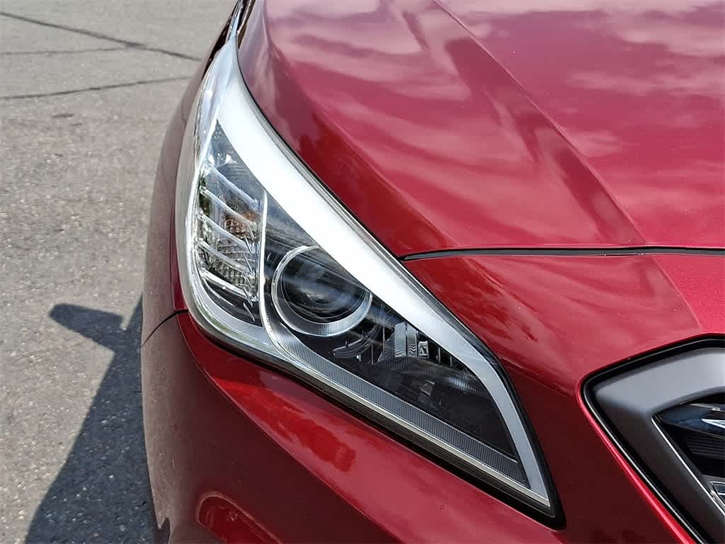 Thumbnail: 2015 Hyundai Sonata - 27