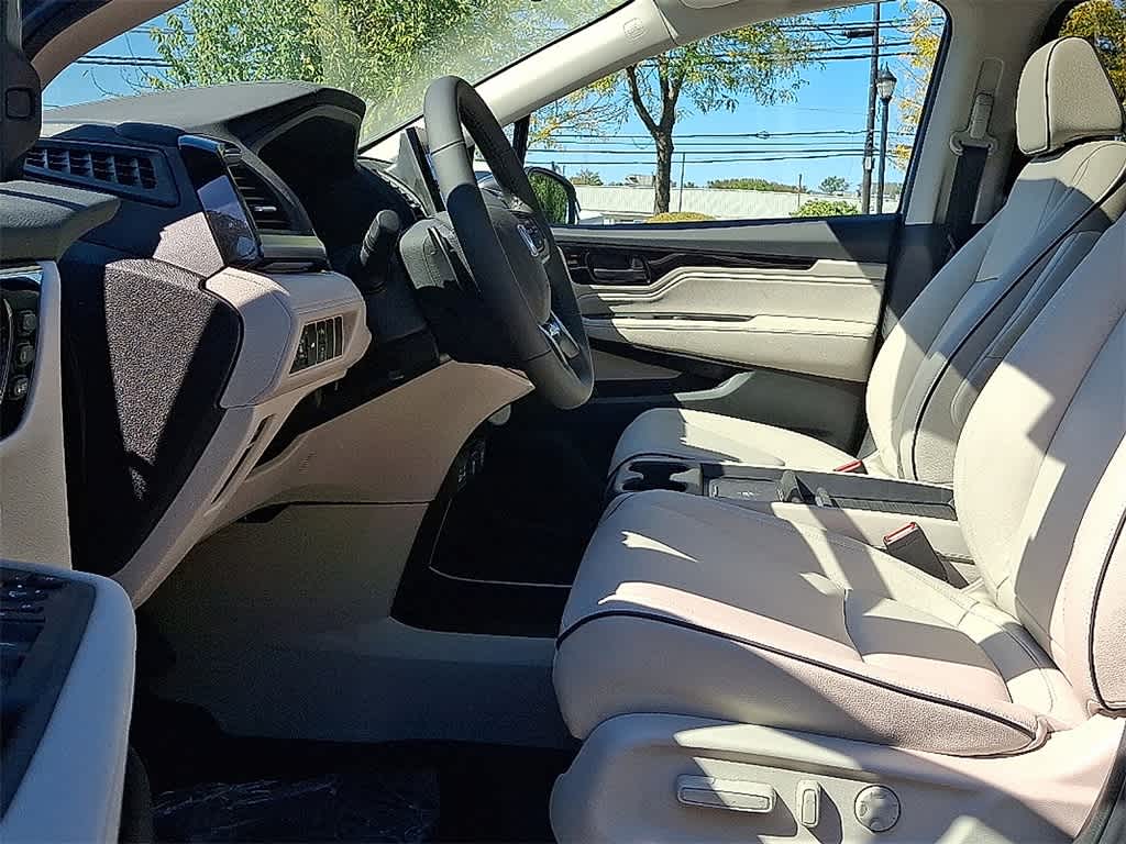 Thumbnail: 2026 Honda Odyssey - 11