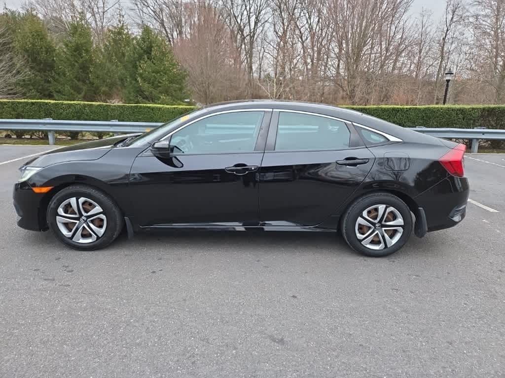 Thumbnail: 2017 Honda Civic - 8