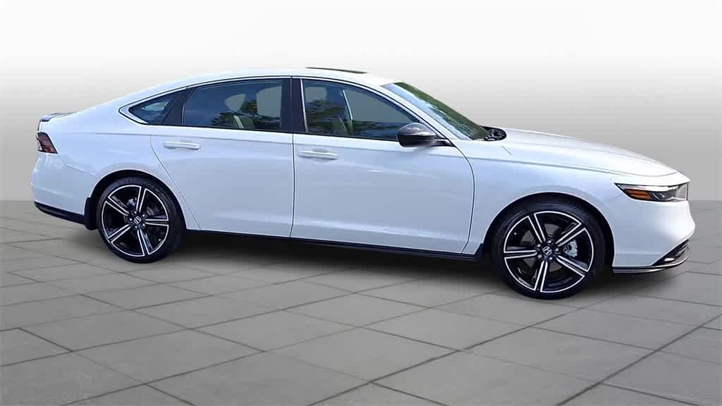 Thumbnail: 2025 Honda Accord - 9