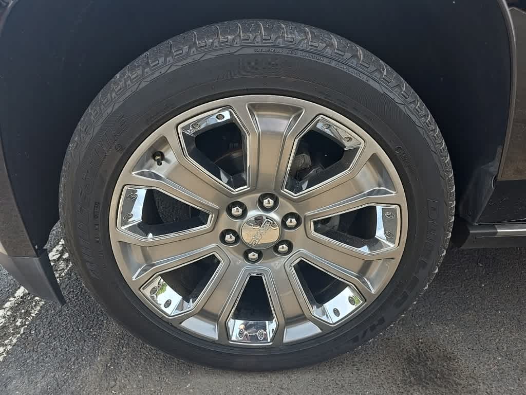 2016 GMC Yukon Denali 10