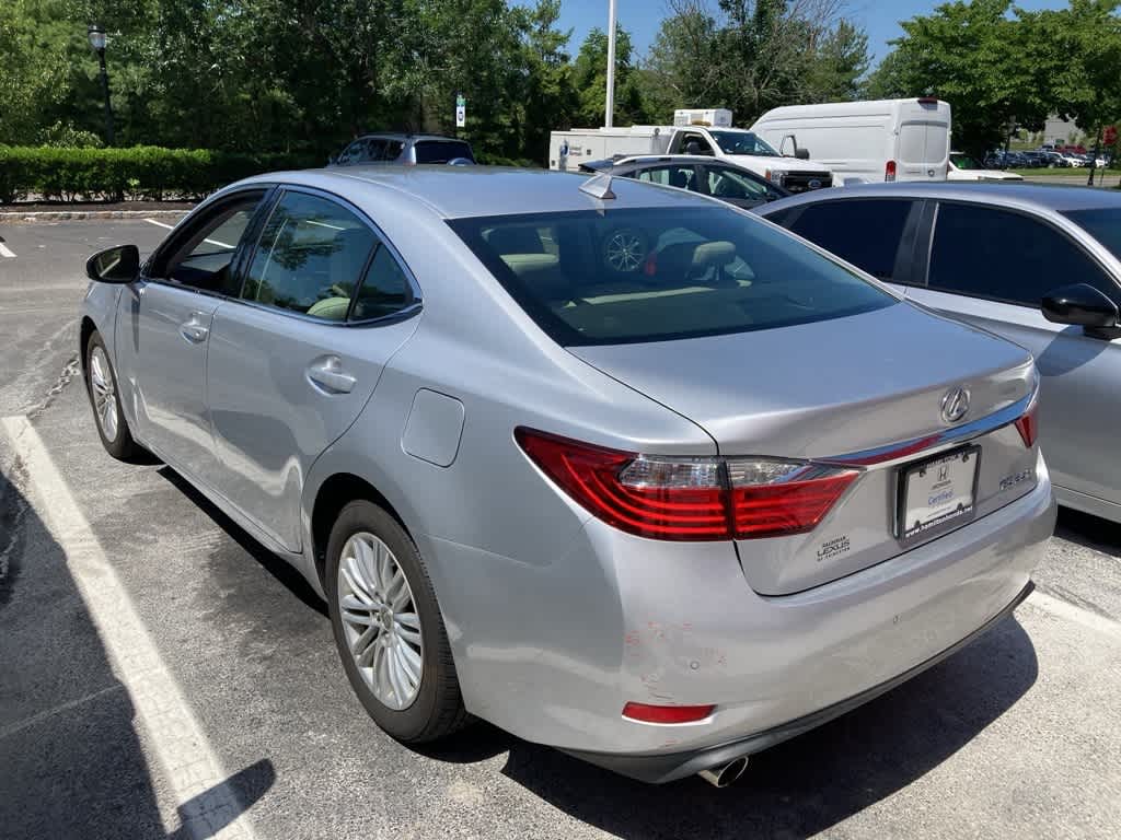 Thumbnail: 2013 Lexus ES - 6