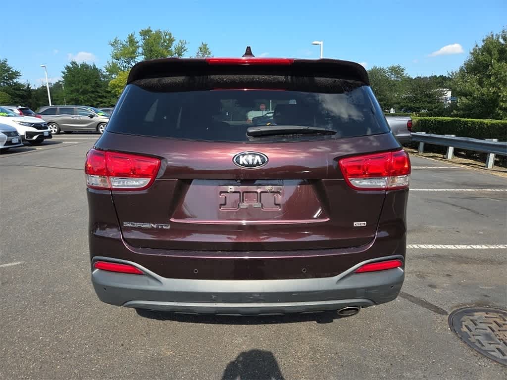 Thumbnail: 2016 Kia Sorento - 6