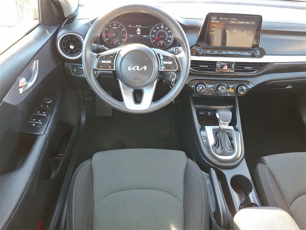 Thumbnail: 2022 Kia Forte - 21