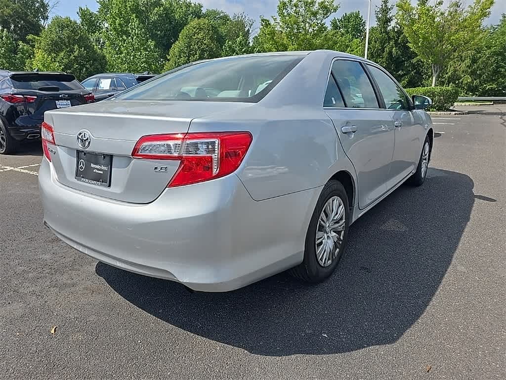 Thumbnail: 2012 Toyota Camry - 4