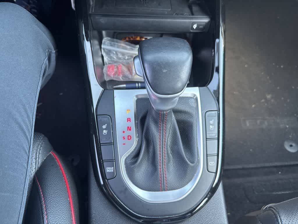 Thumbnail: 2022 Kia Forte - 16