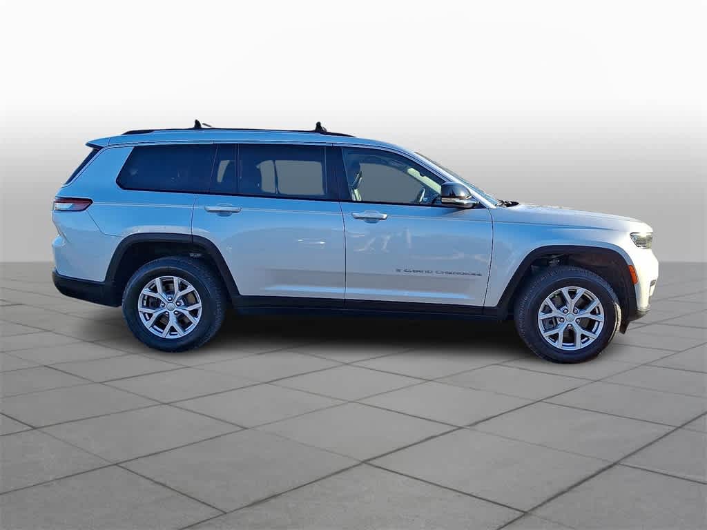 Thumbnail: 2022 Jeep Grand Cherokee L - 25
