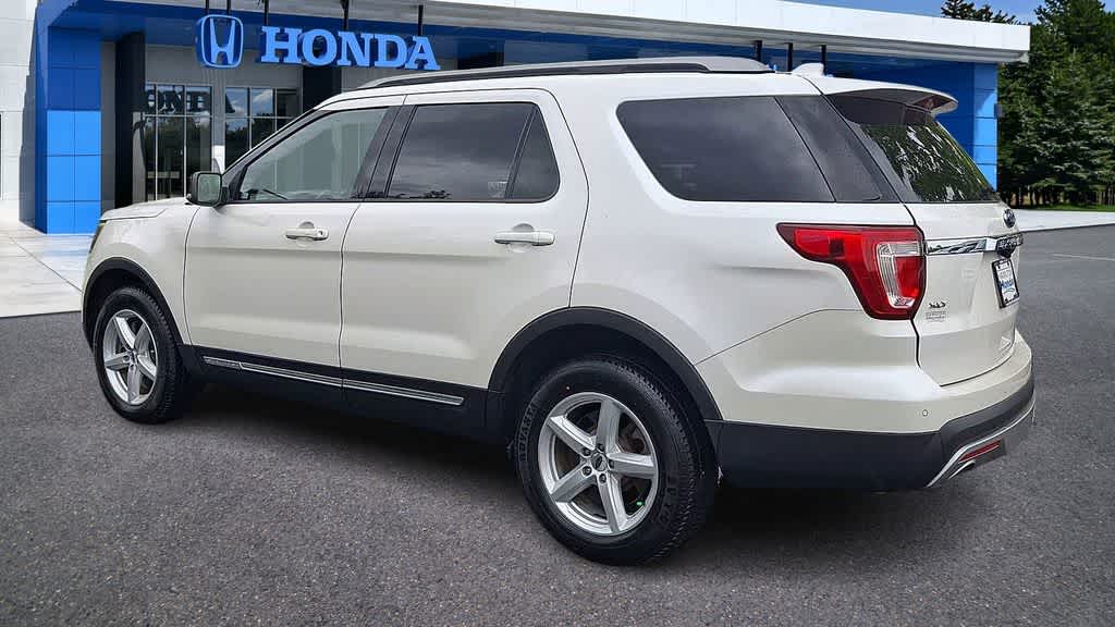 Thumbnail: 2017 Ford Explorer - 6