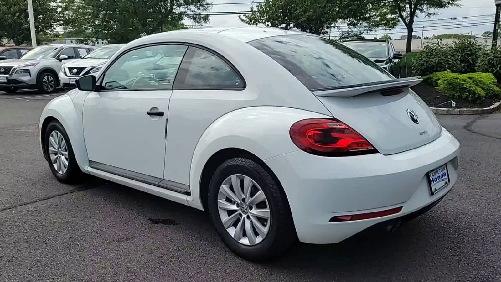 2017 Volkswagen Beetle S 6