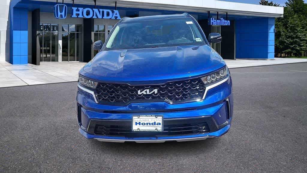 Thumbnail: 2023 Kia Sorento - 3