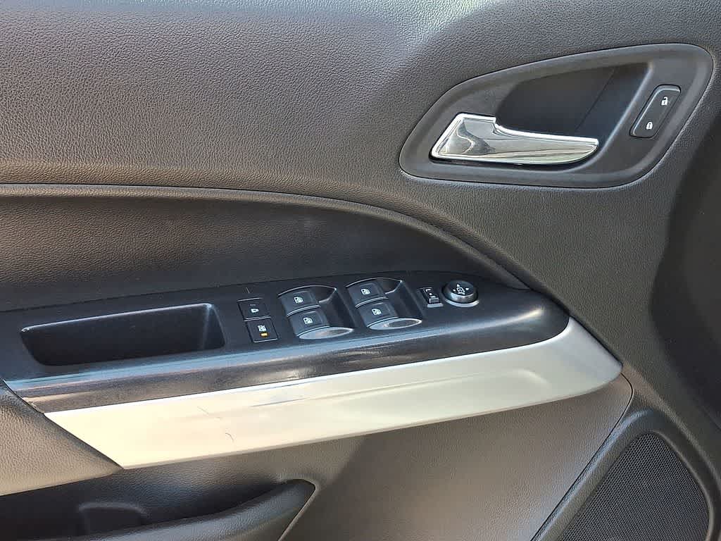 Thumbnail: 2020 Chevrolet Colorado - 10