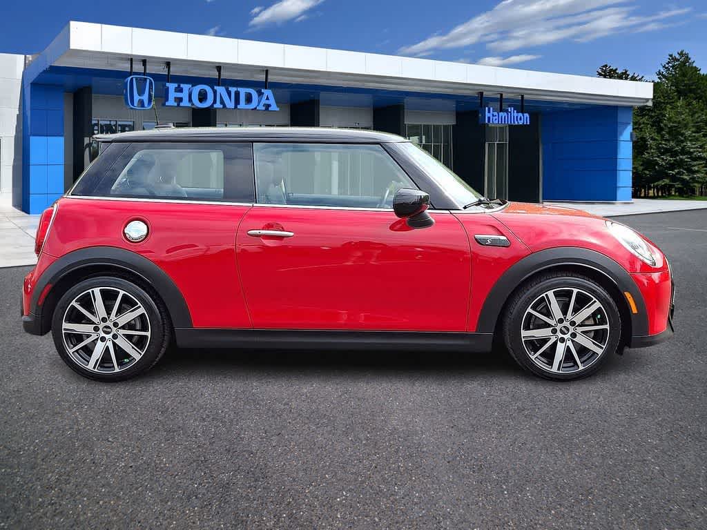 Thumbnail: 2023 MINI Cooper Hardtop - 25
