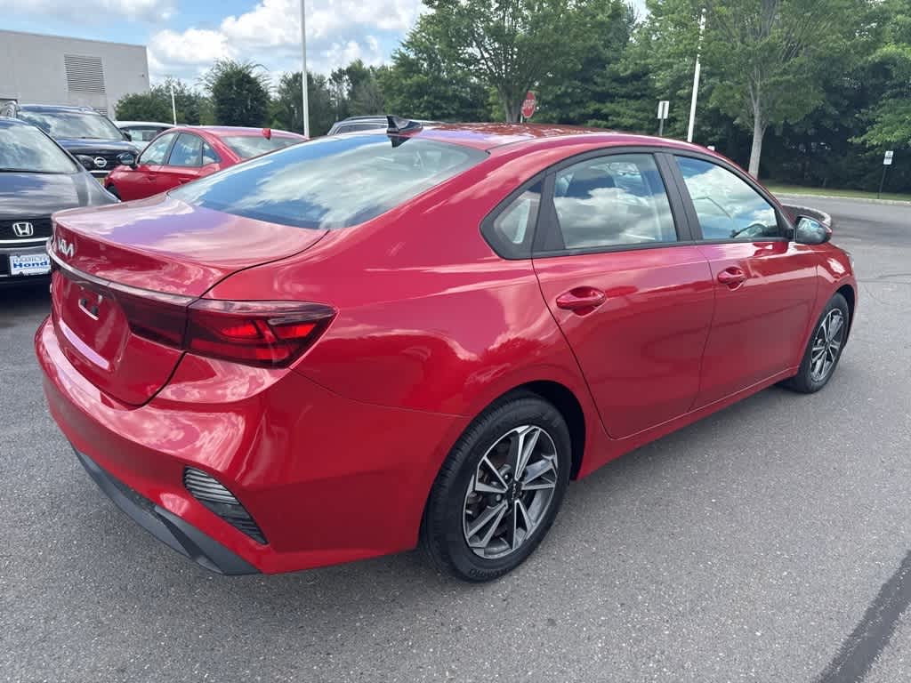 Thumbnail: 2022 Kia Forte - 5
