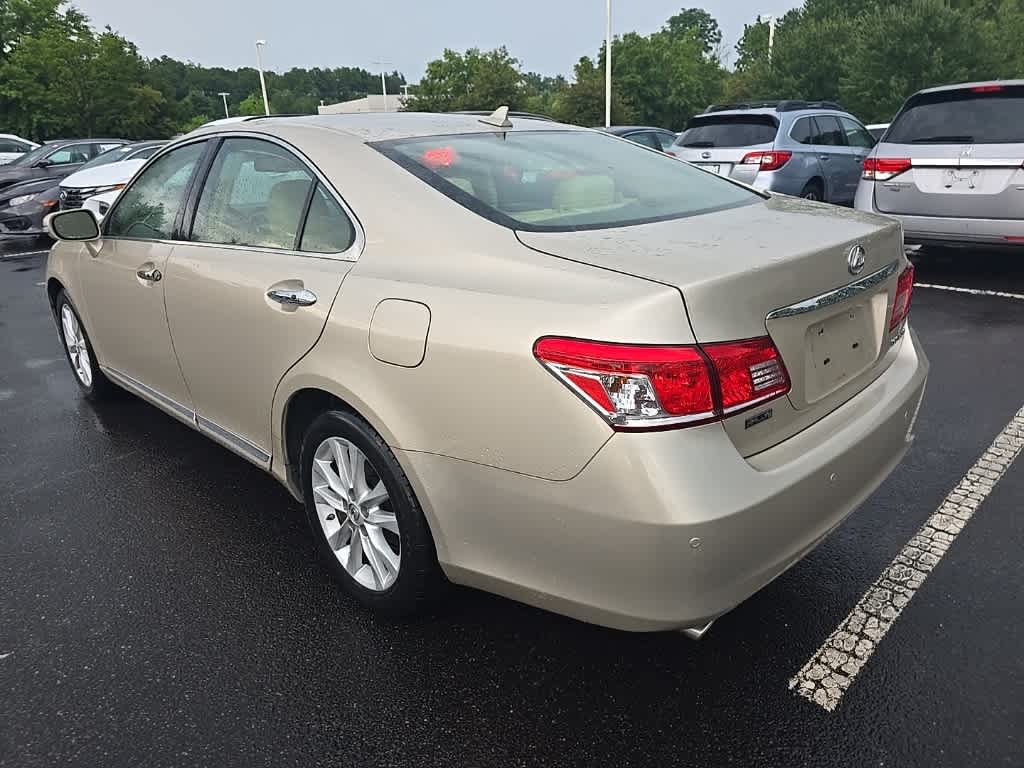 Thumbnail: 2011 Lexus ES - 6