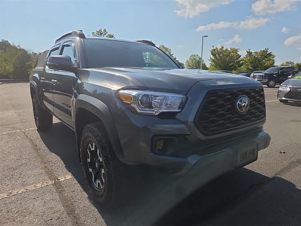 Thumbnail: 2022 Toyota Tacoma - 3