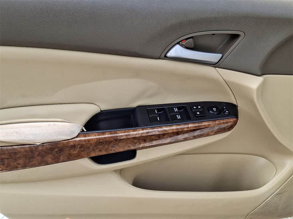 Thumbnail: 2009 Honda Accord - 10