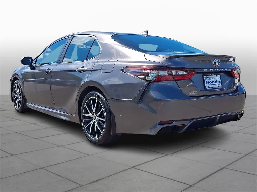 Thumbnail: 2021 Toyota Camry - 22