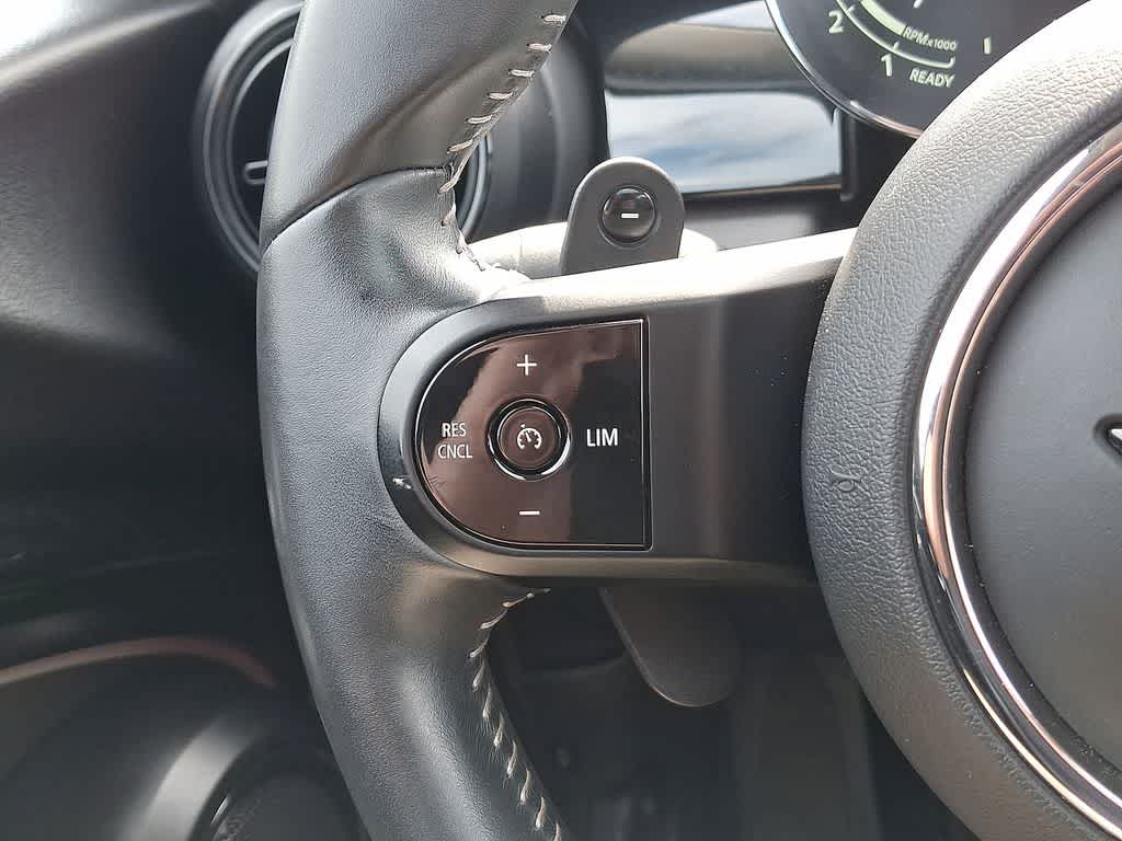 Thumbnail: 2023 MINI Cooper Hardtop - 17