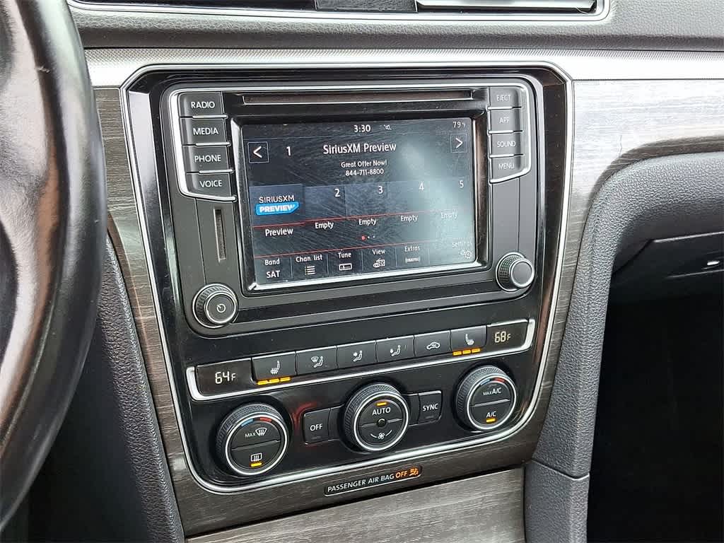 Thumbnail: 2018 Volkswagen Passat - 13