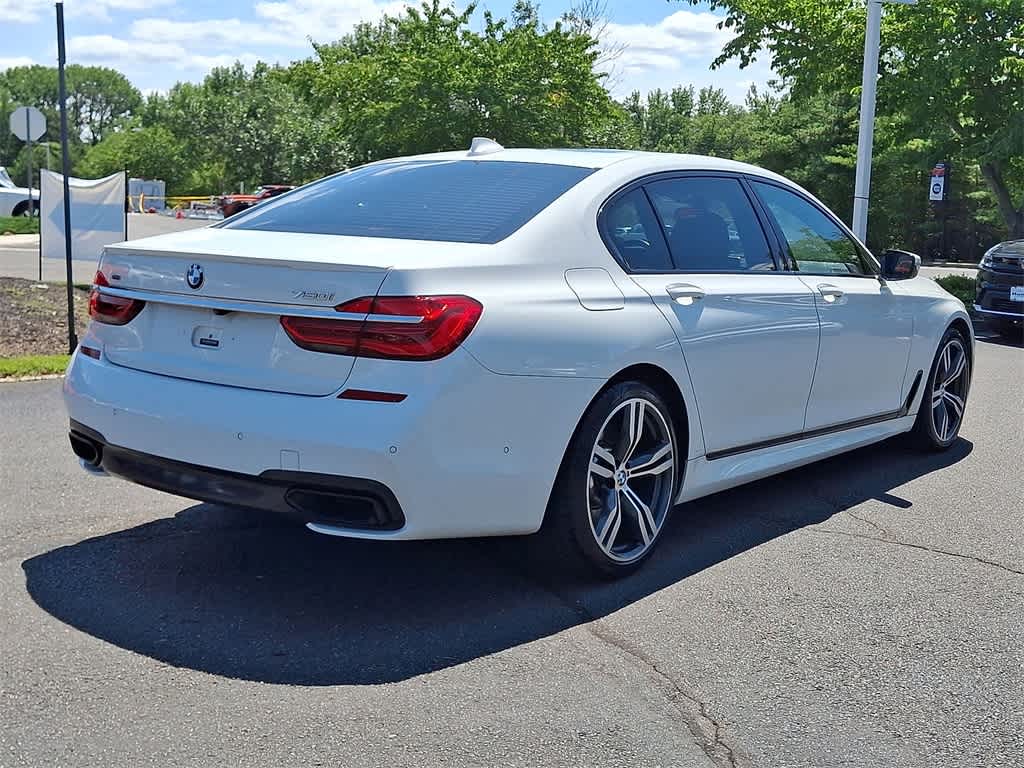 Thumbnail: 2018 BMW 7 Series - 25