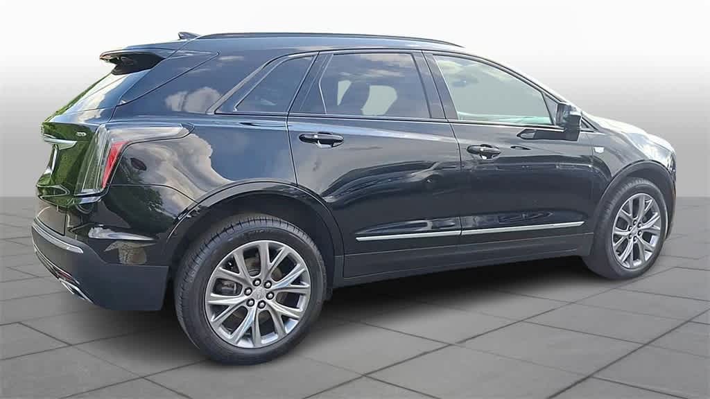 Thumbnail: 2021 Cadillac XT5 - 8