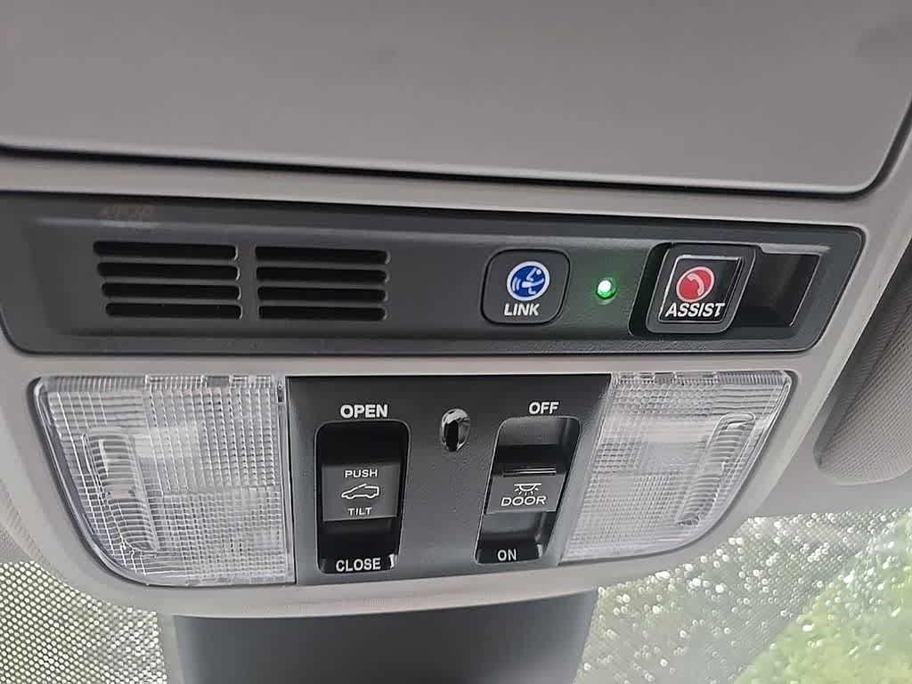 Thumbnail: 2023 Honda Odyssey - 17