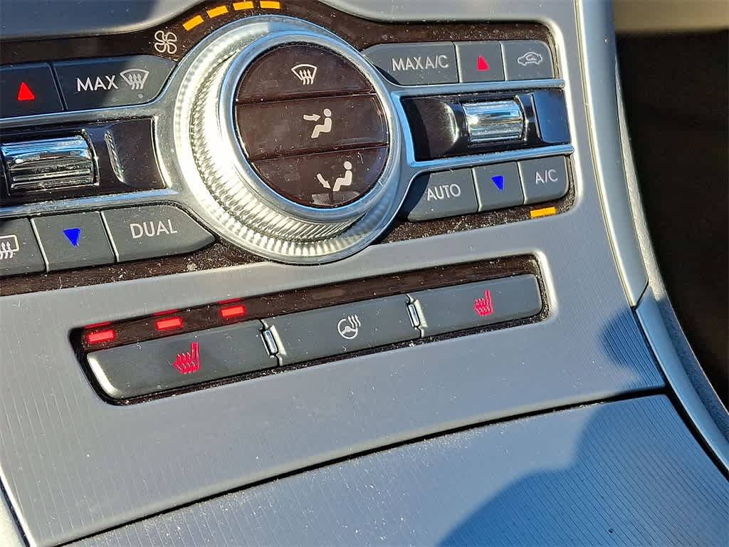 Thumbnail: 2019 Lincoln MKZ - 19